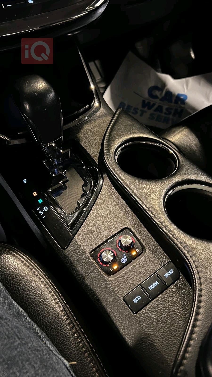 تويوتا أفالون